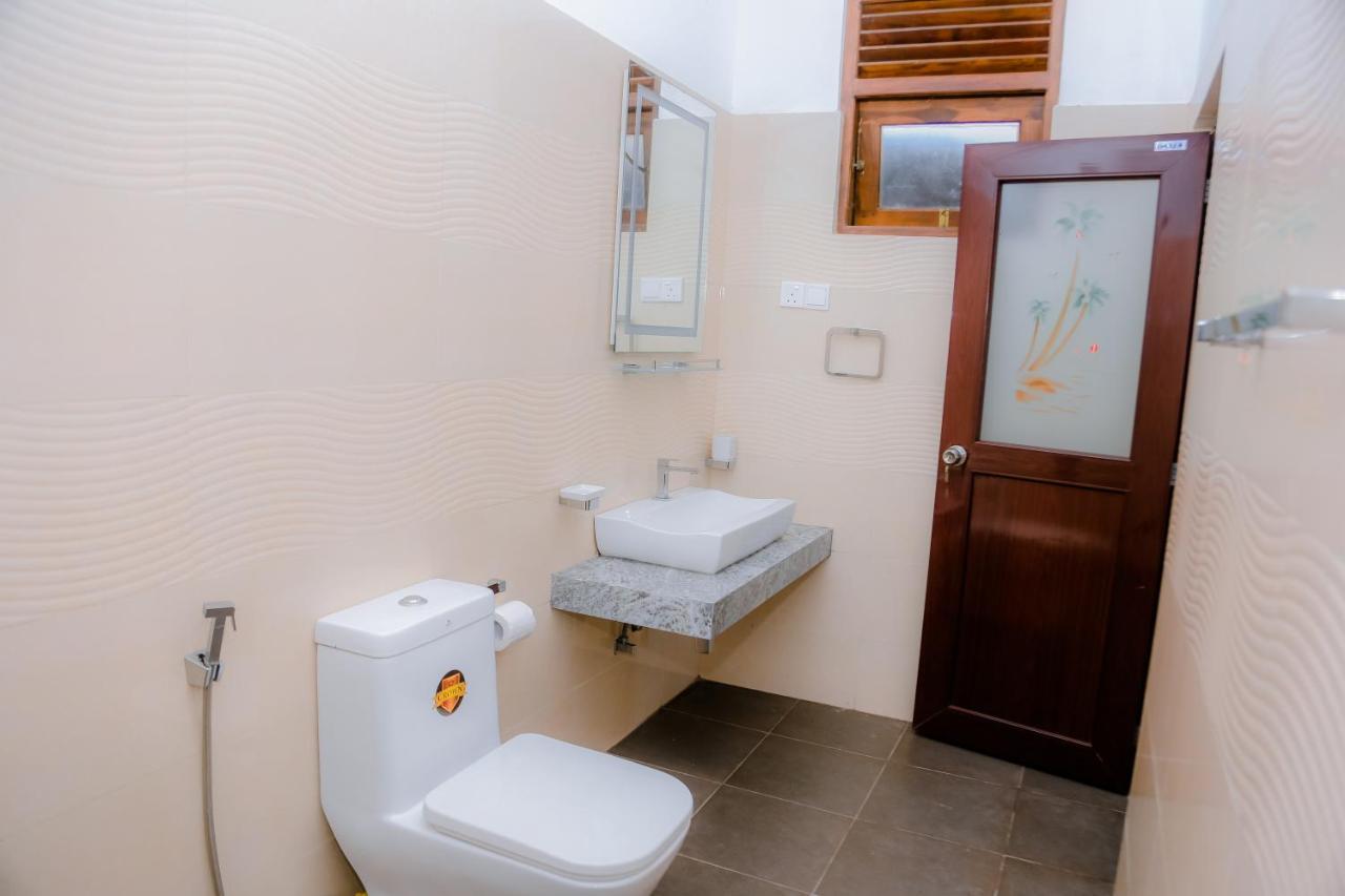 Shanora Beach Hotell Mirissa Eksteriør bilde